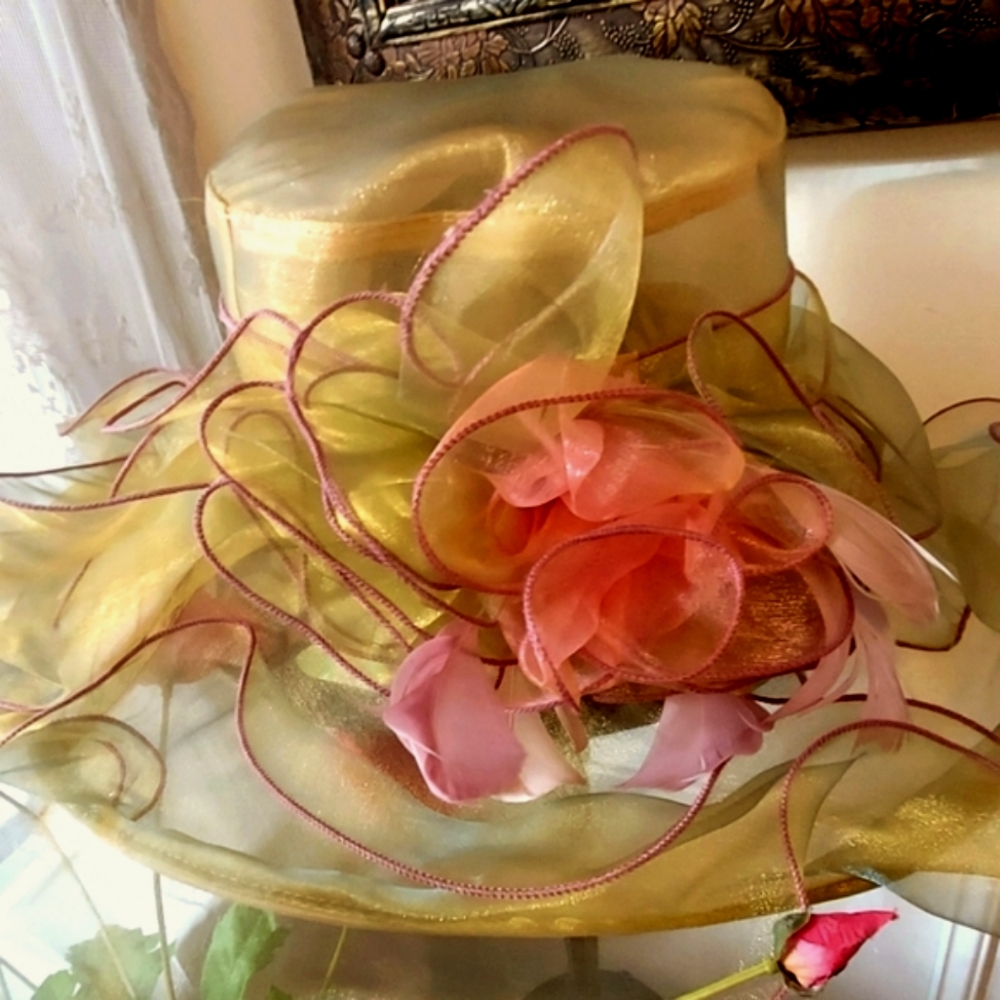 ♥️  NWT Kentucky Derby Hat